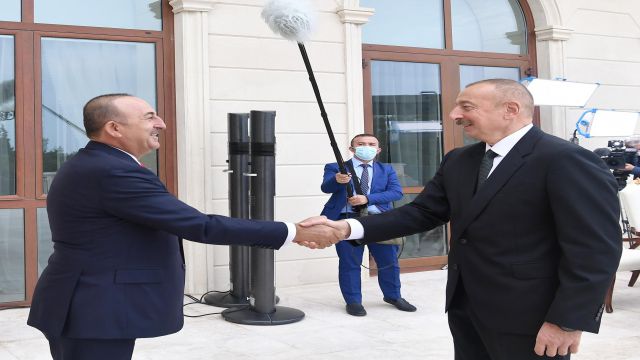 Prezident İlham Əliyev Mövlud Çavuşoğlunu qəbul edib