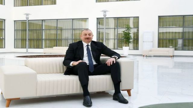 Prezident İlham Əliyev AZTV-yə müsahibə verib - CANLI