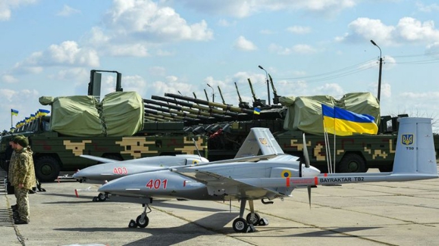 Ukrayna türk dronları ilə yenidən hücuma keçib - Fotolar
